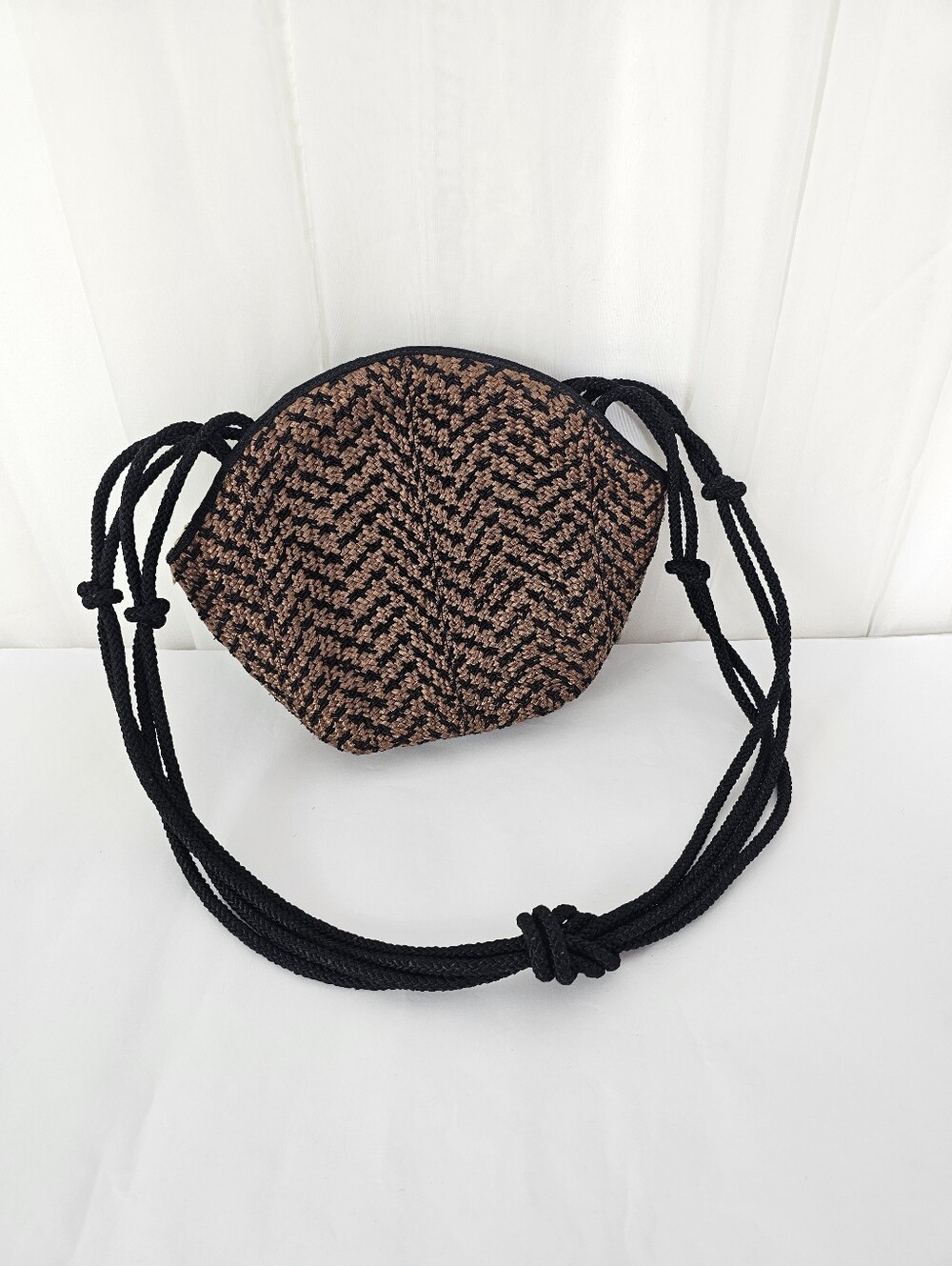 RARE Vintage De Vecchi Woven Shell Knotted Rope Crossbody Bag Coastal Luxury